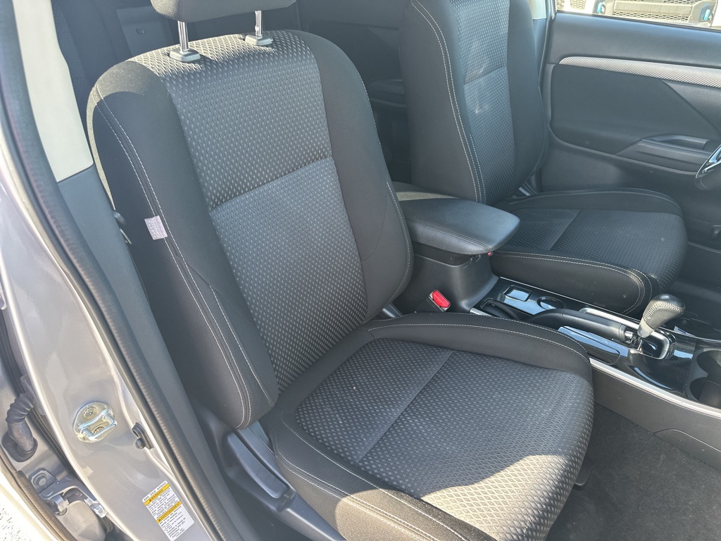 Vehicle image 57 of 70