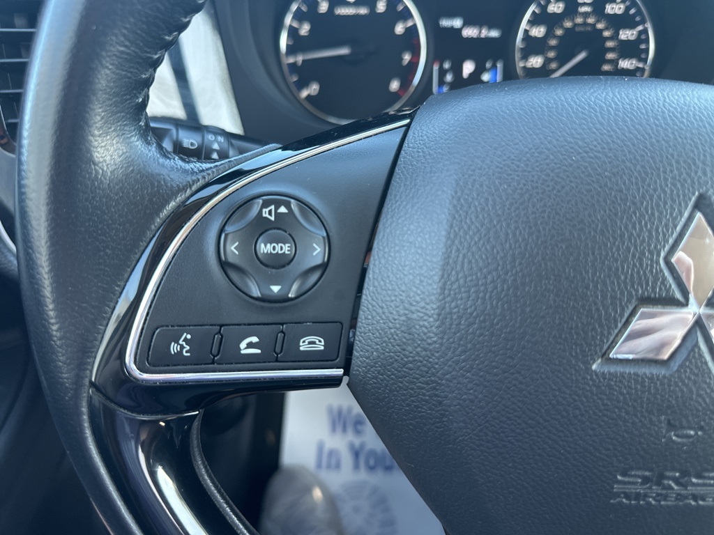 Vehicle image 63 of 70