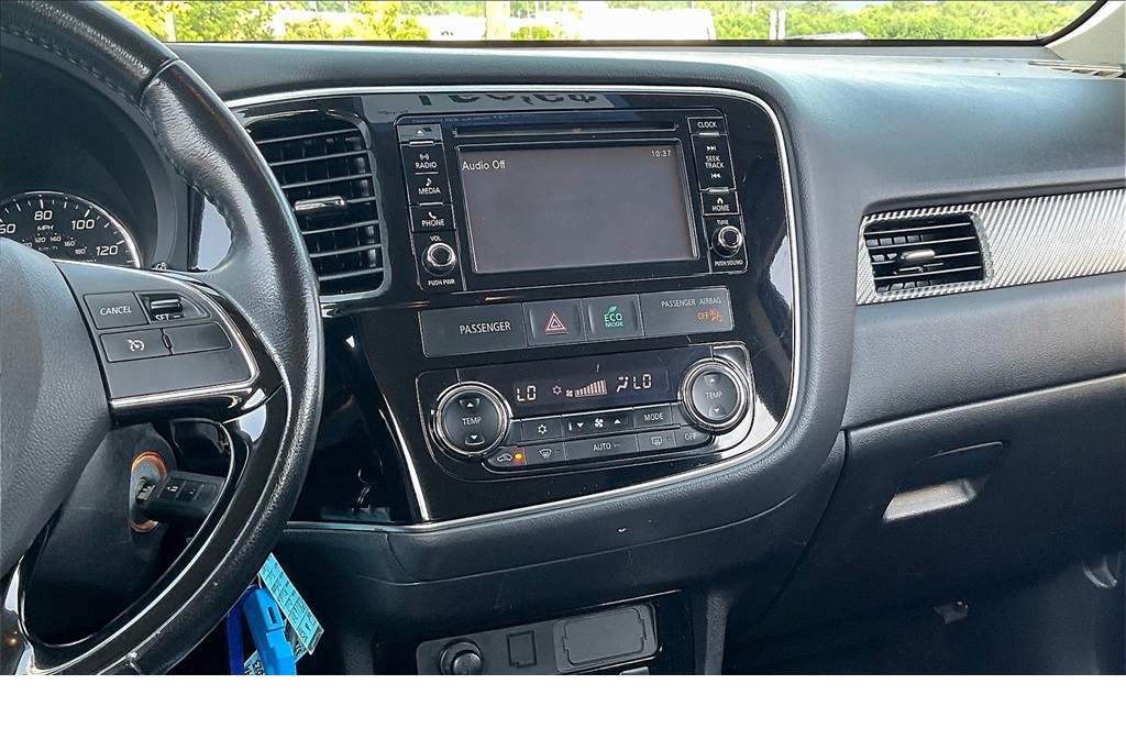 Vehicle image 7 of 27