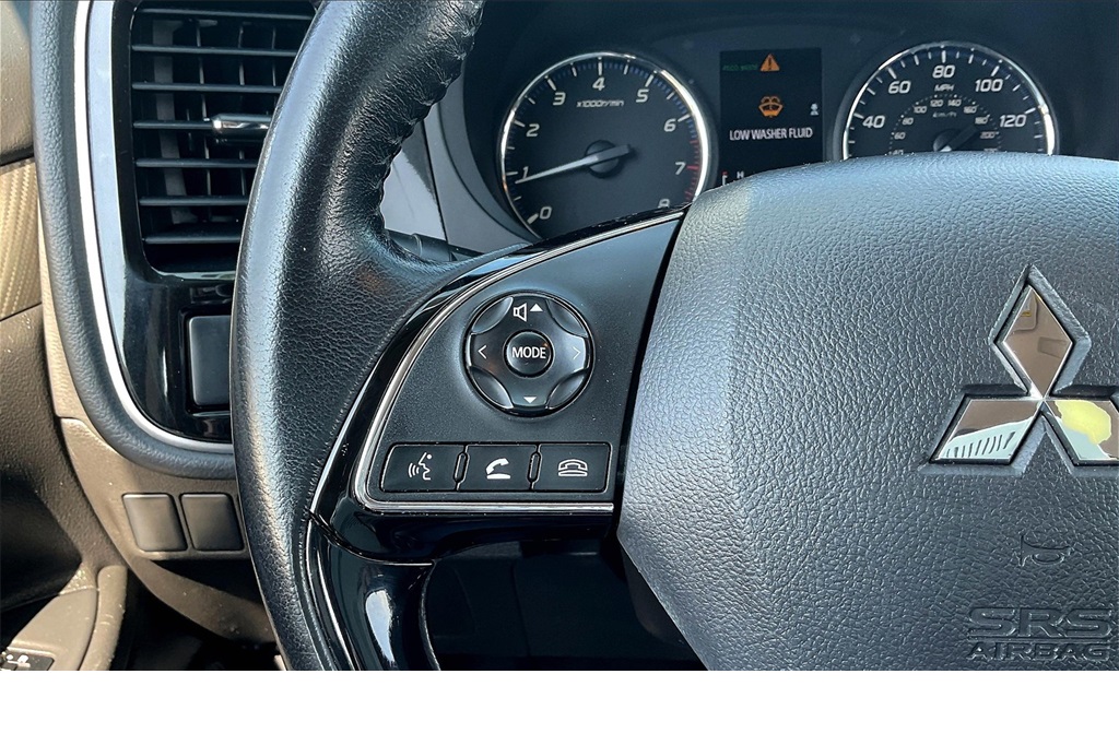 Vehicle image 14 of 27