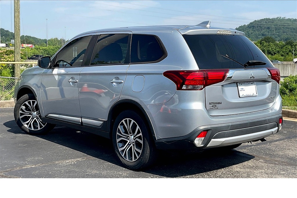 Vehicle image 5 of 27