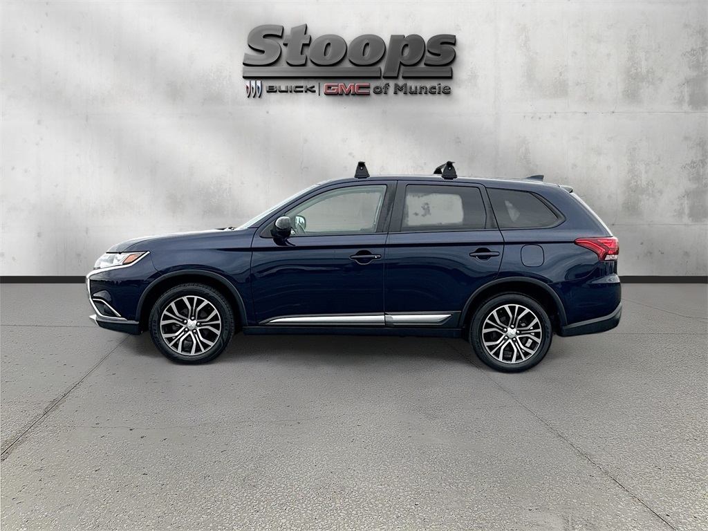 Vehicle image 8 of 28