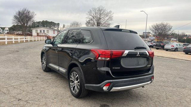 Vehicle image 6 of 27