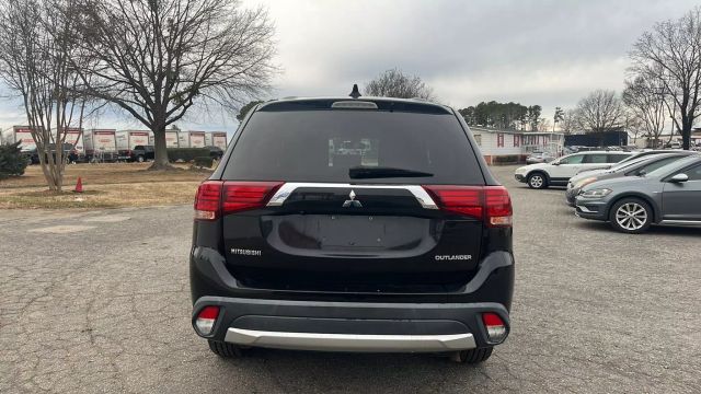 Vehicle image 5 of 27
