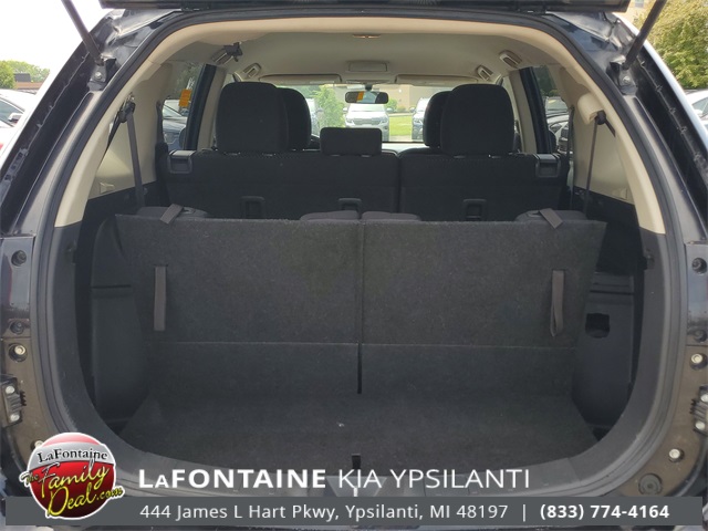 Vehicle image 8 of 30