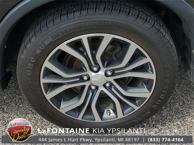 Vehicle image 7 of 30