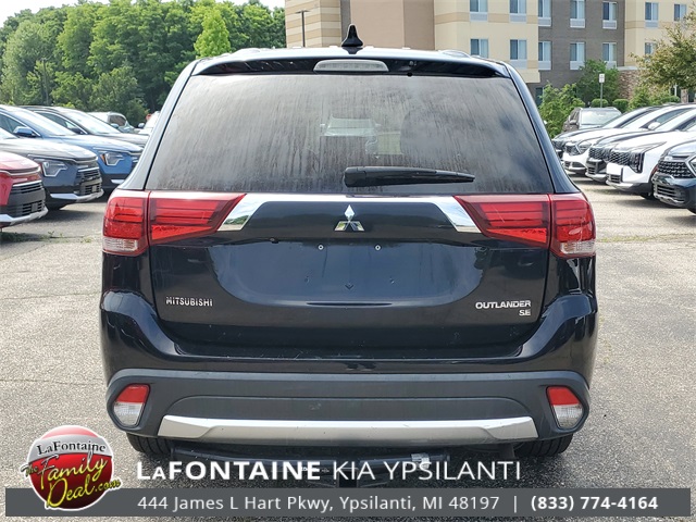 Vehicle image 25 of 30