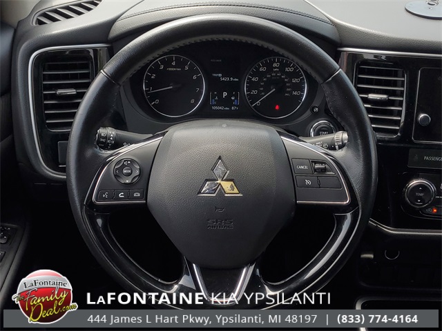 Vehicle image 18 of 30