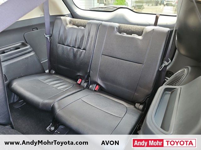 Vehicle image 13 of 35