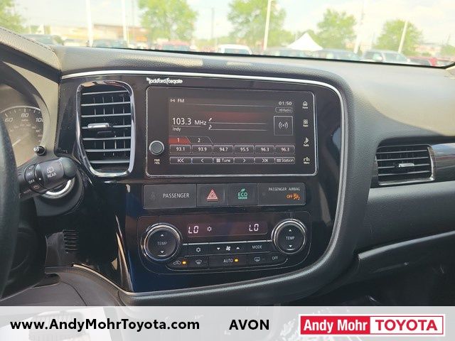 Vehicle image 20 of 35