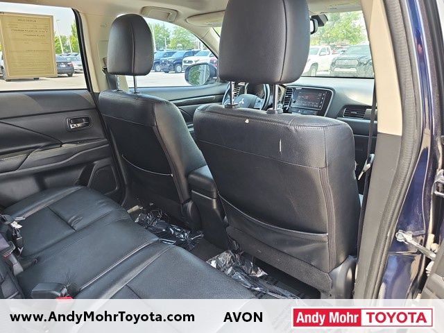 Vehicle image 11 of 35