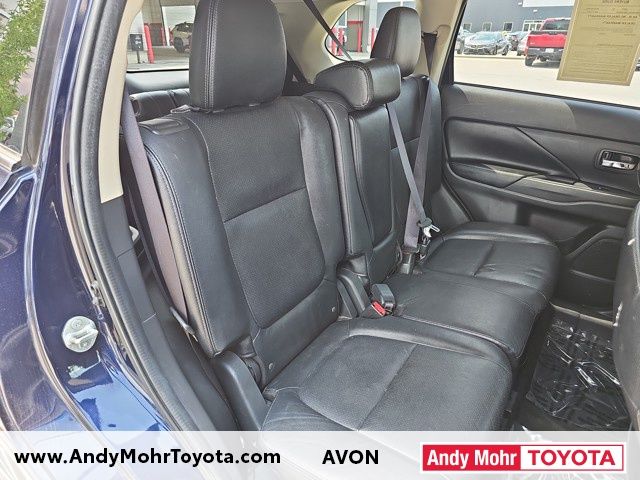 Vehicle image 12 of 35
