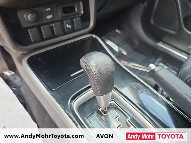 Vehicle image 24 of 35