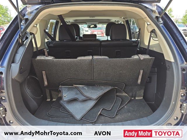 Vehicle image 9 of 35