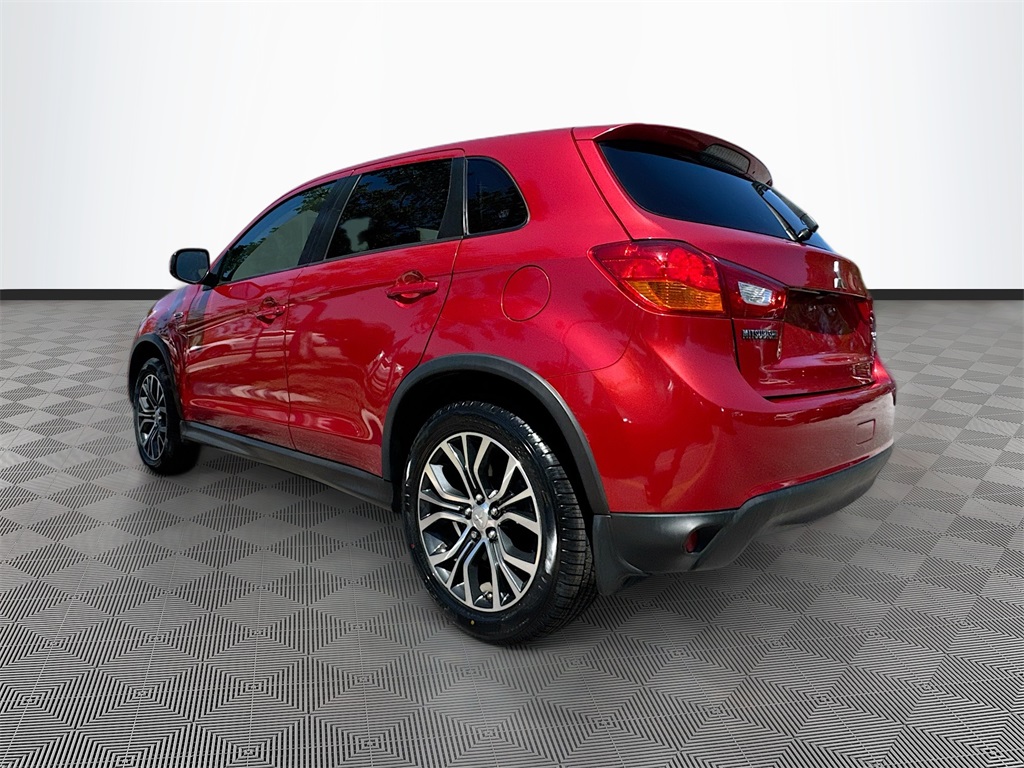 Vehicle image 6 of 28