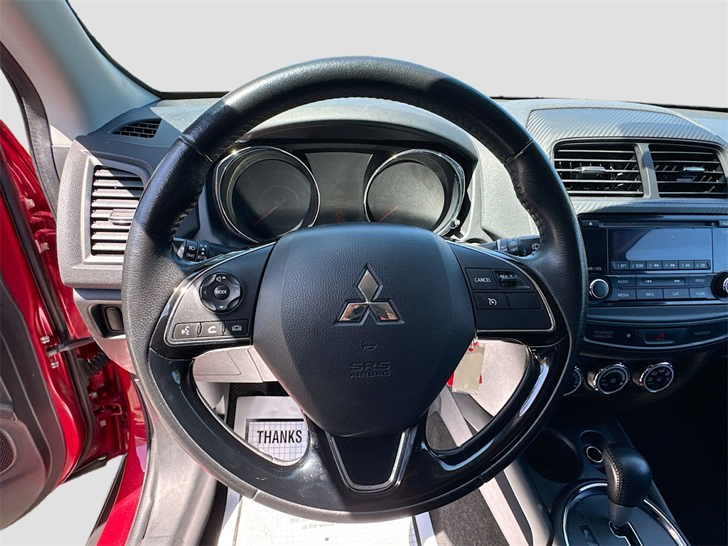 Vehicle image 20 of 28