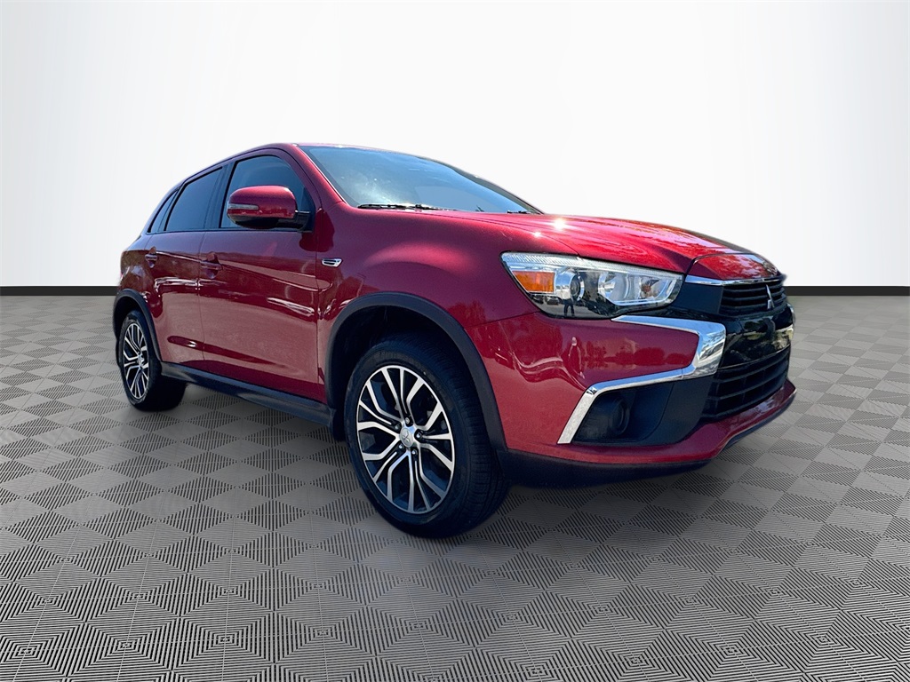 Vehicle image 2 of 28