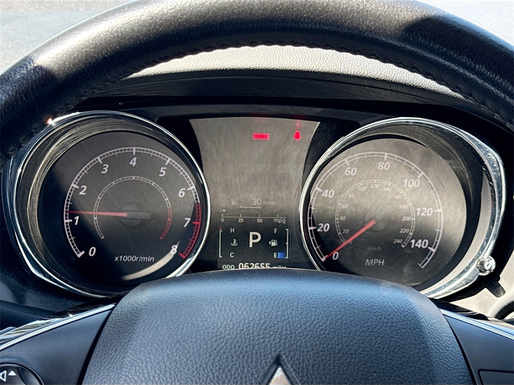 Vehicle image 21 of 28
