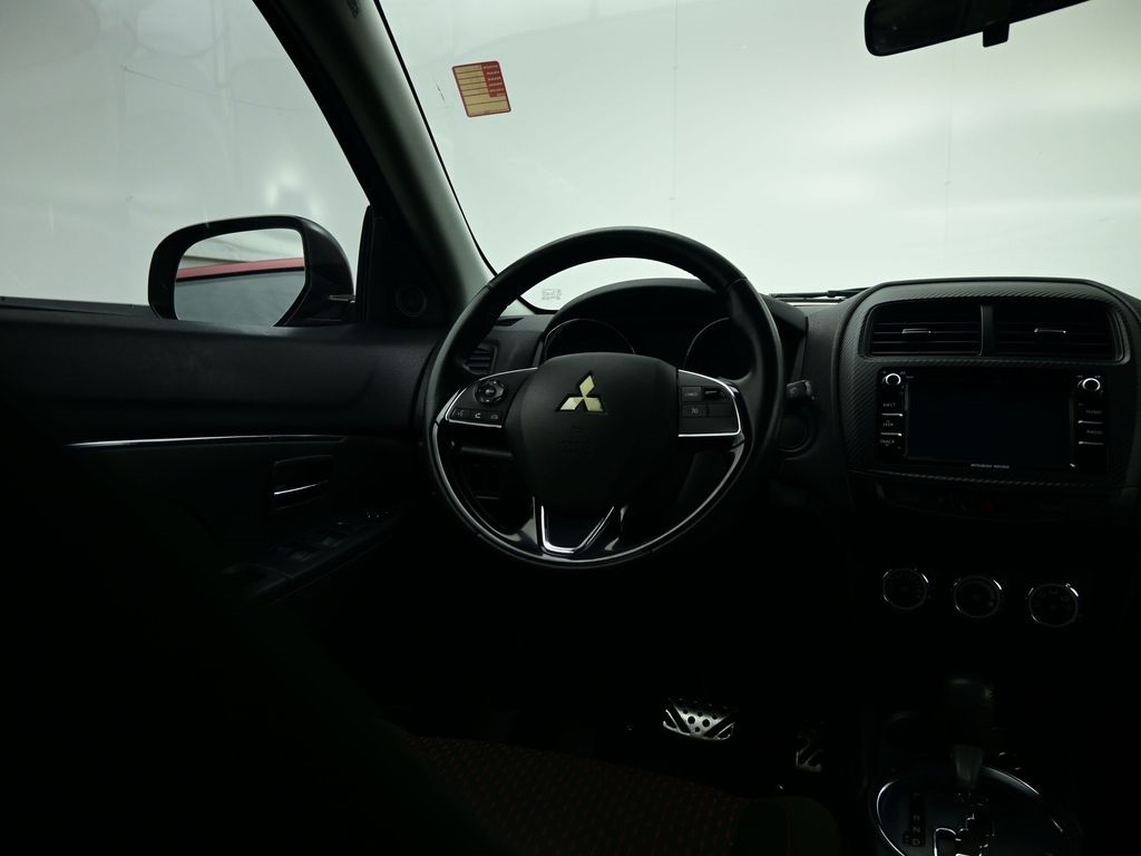 Vehicle image 31 of 85