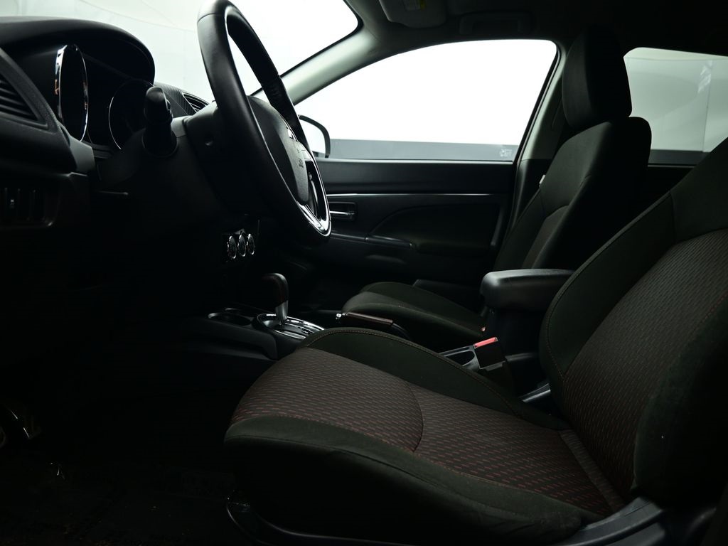 Vehicle image 44 of 85