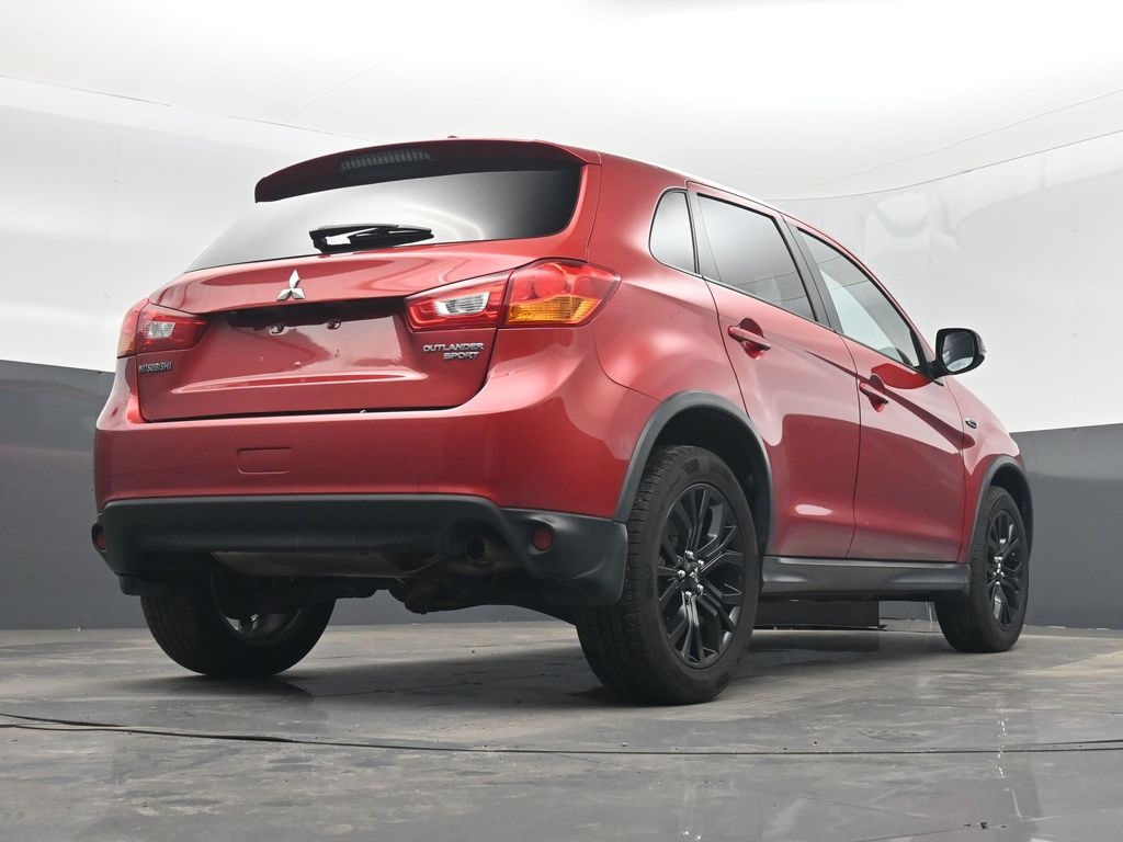 Vehicle image 19 of 85