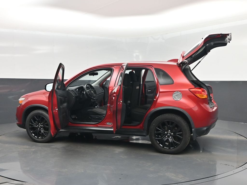 Vehicle image 23 of 85