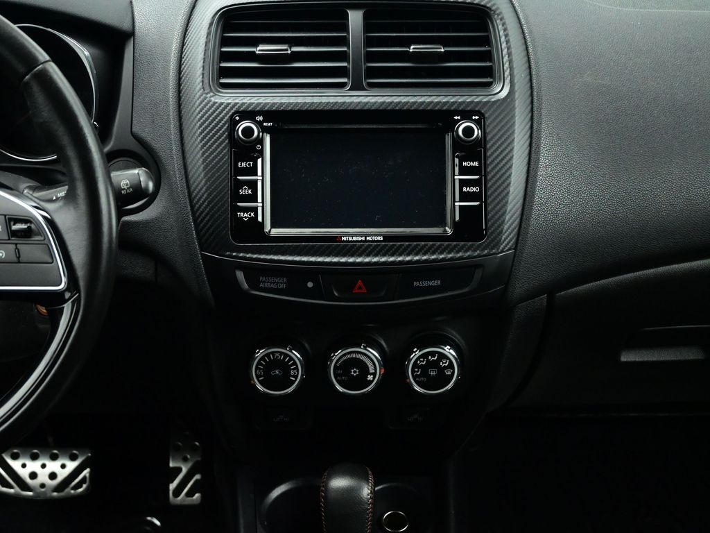 Vehicle image 30 of 85