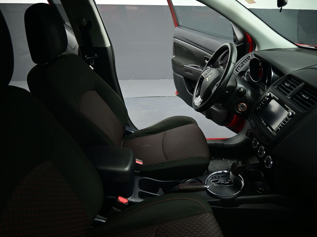 Vehicle image 52 of 85