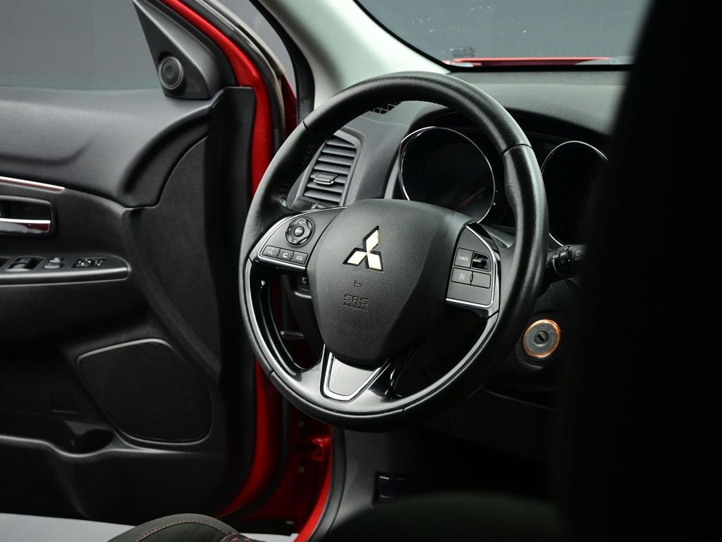 Vehicle image 59 of 85
