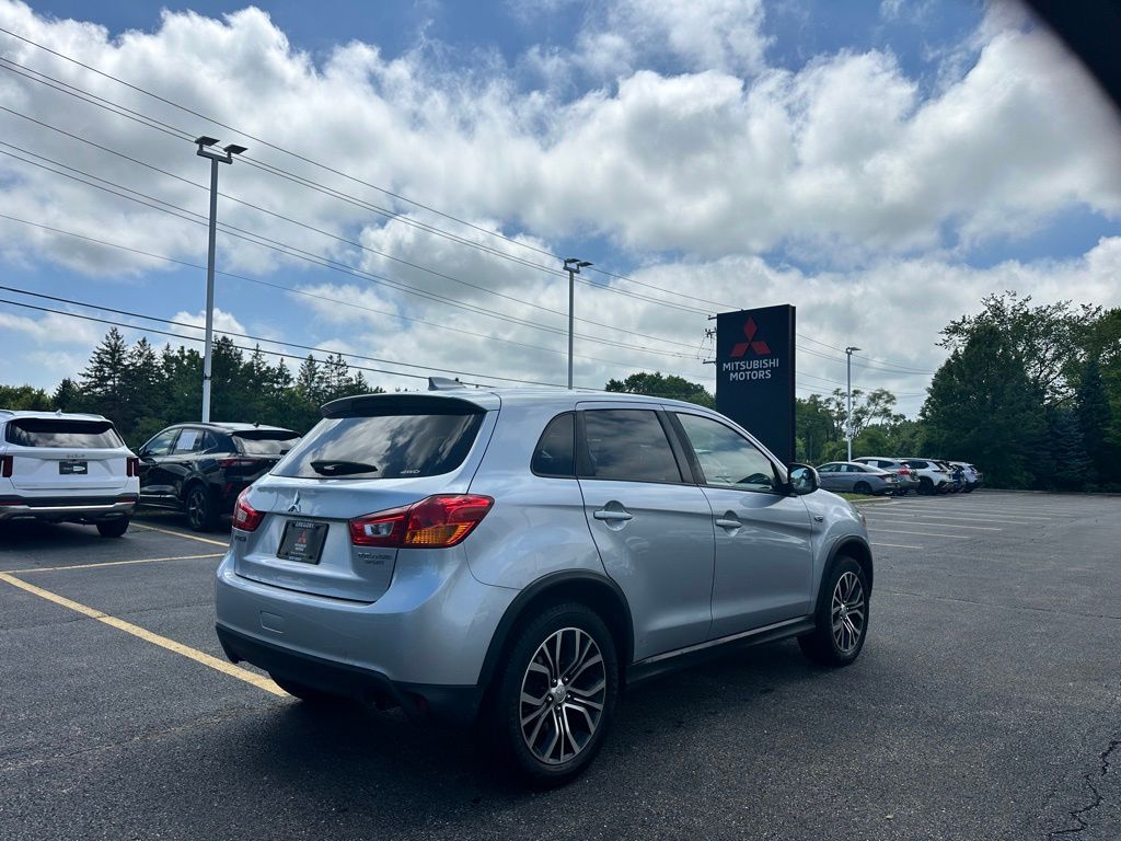Vehicle image 3 of 20