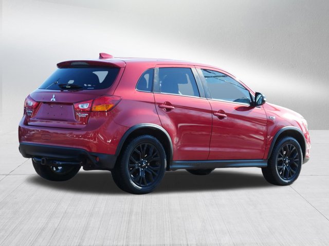 2017 Mitsubishi Outlander Sport ES 2.0 Image 5 of 37