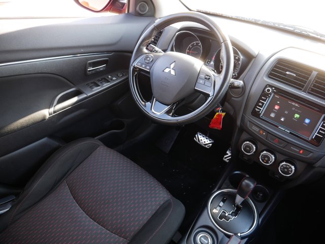 2017 Mitsubishi Outlander Sport ES 2.0 Image 18 of 37