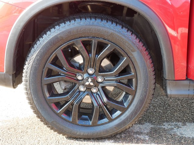 2017 Mitsubishi Outlander Sport ES 2.0 Image 9 of 37