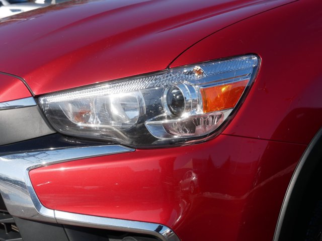 2017 Mitsubishi Outlander Sport ES 2.0 Image 28 of 37