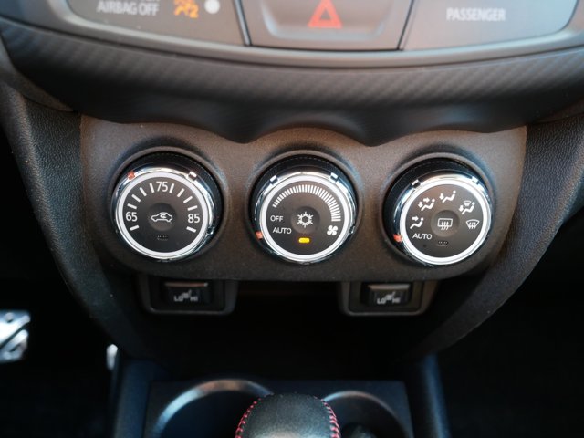 2017 Mitsubishi Outlander Sport ES 2.0 Image 33 of 37