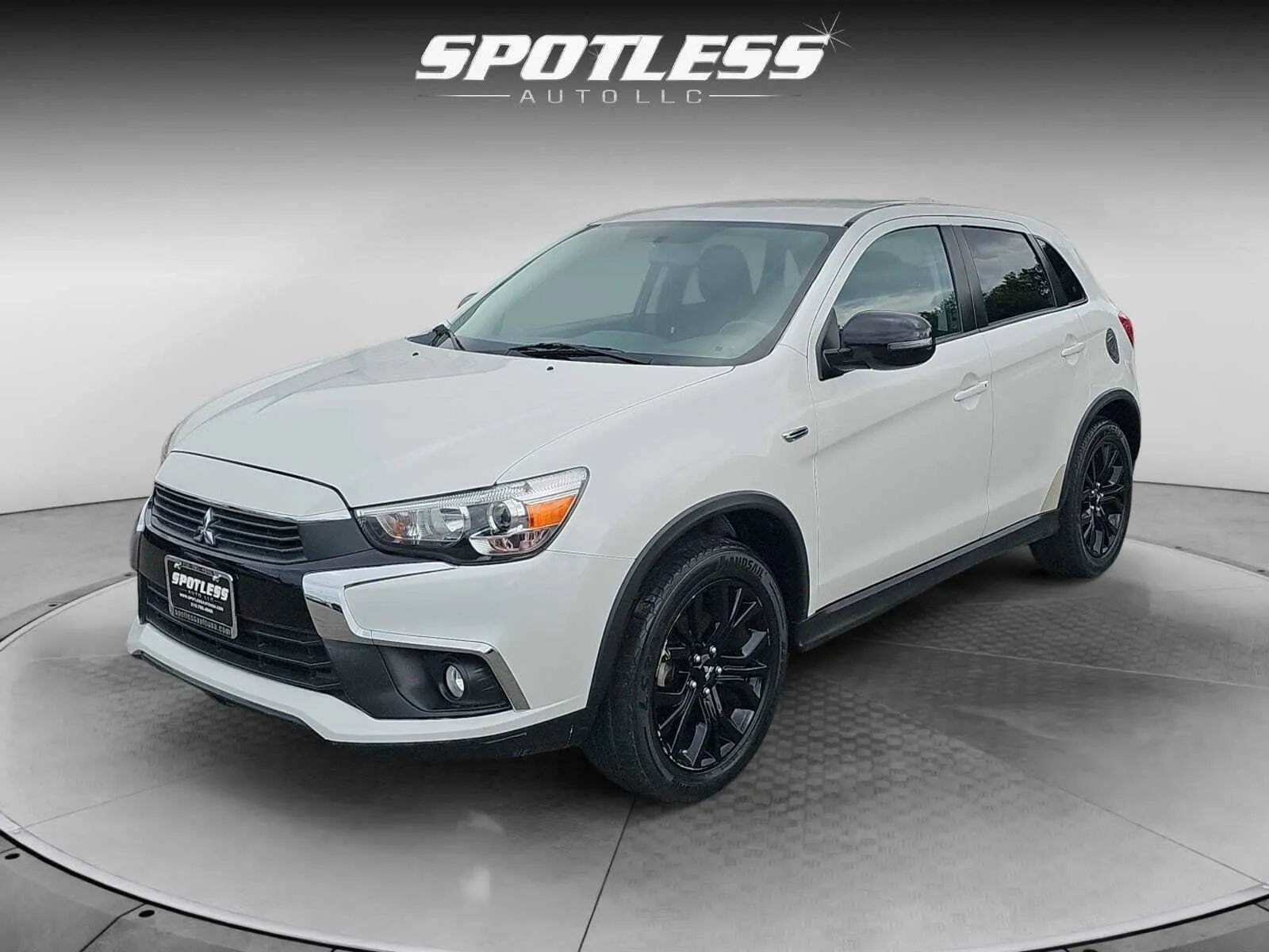 2017 Mitsubishi Outlander Sport LE 2.0 Image 2 of 27