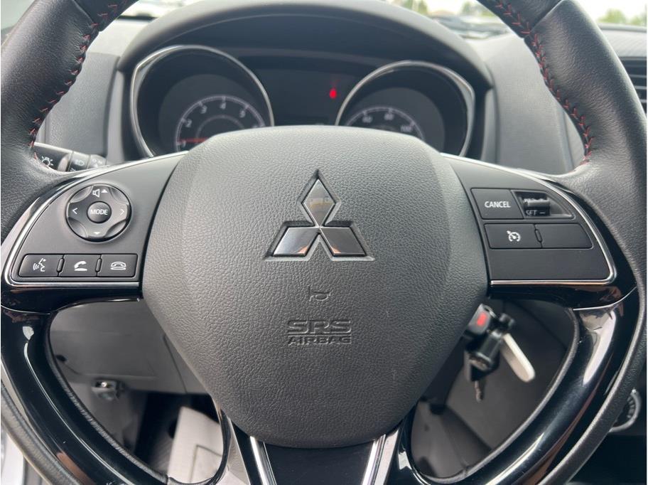 2017 Mitsubishi Outlander Sport ES 2.0 Image 24 of 24
