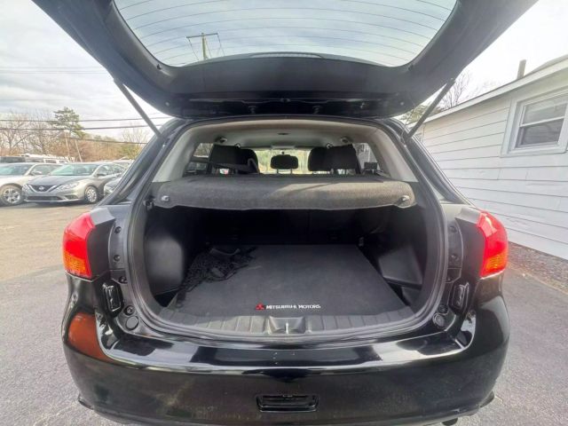 Vehicle image 12 of 30