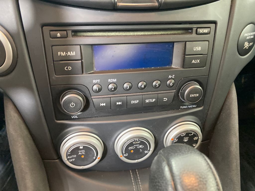 Vehicle image 13 of 30