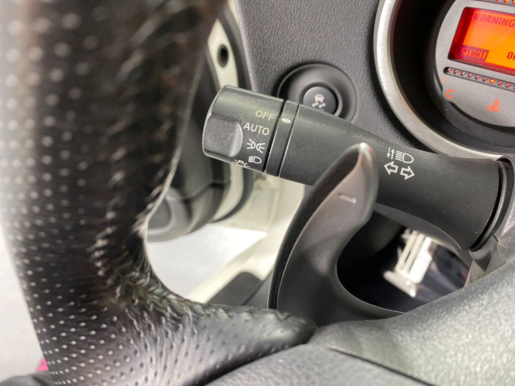 Vehicle image 16 of 30