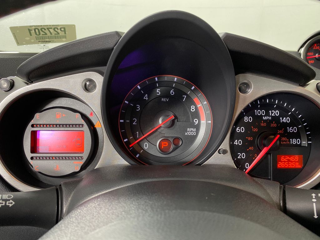 Vehicle image 11 of 30