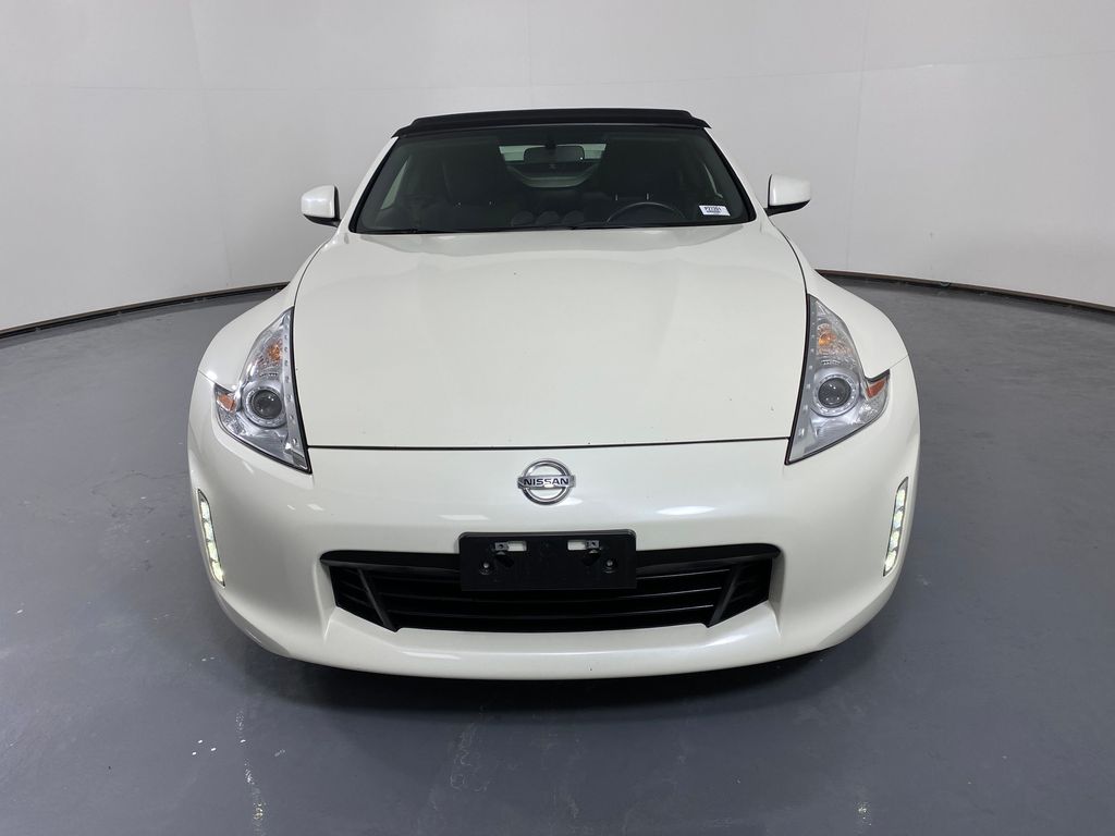 Vehicle image 2 of 30