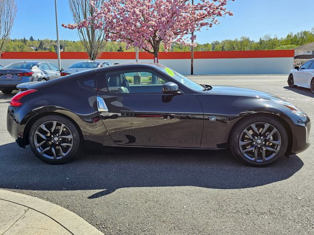 Vehicle image 6 of 23