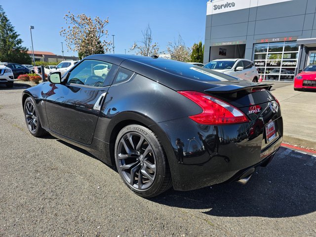 Vehicle image 7 of 23
