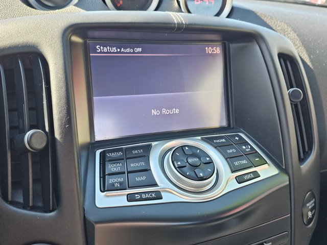 Vehicle image 19 of 23