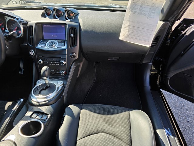 Vehicle image 10 of 23
