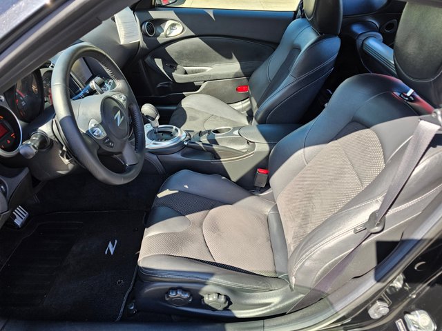 Vehicle image 12 of 23