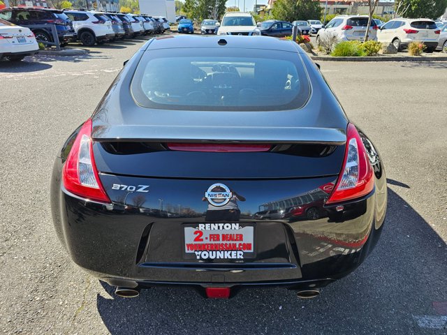Vehicle image 4 of 23