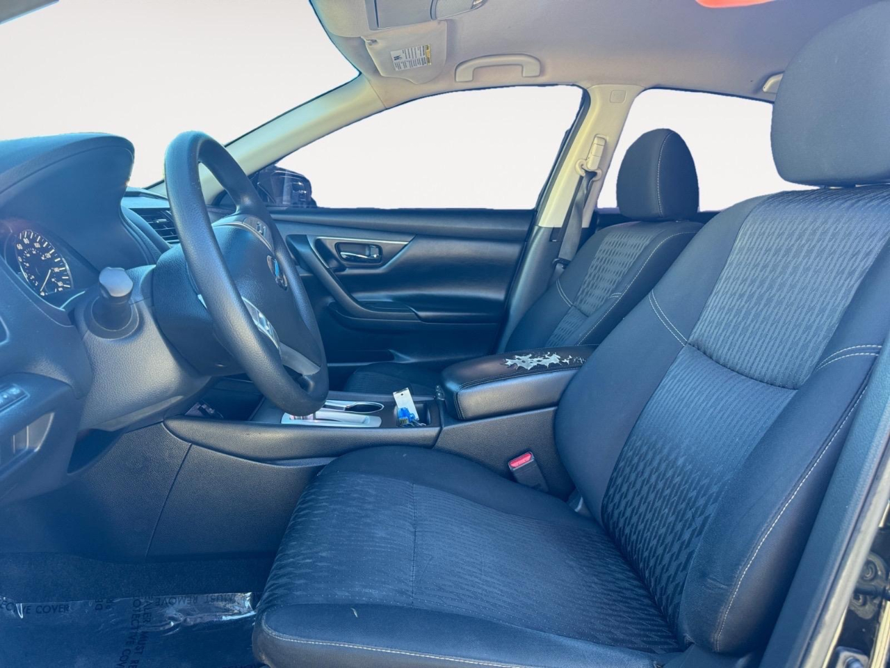 Vehicle image 19 of 27