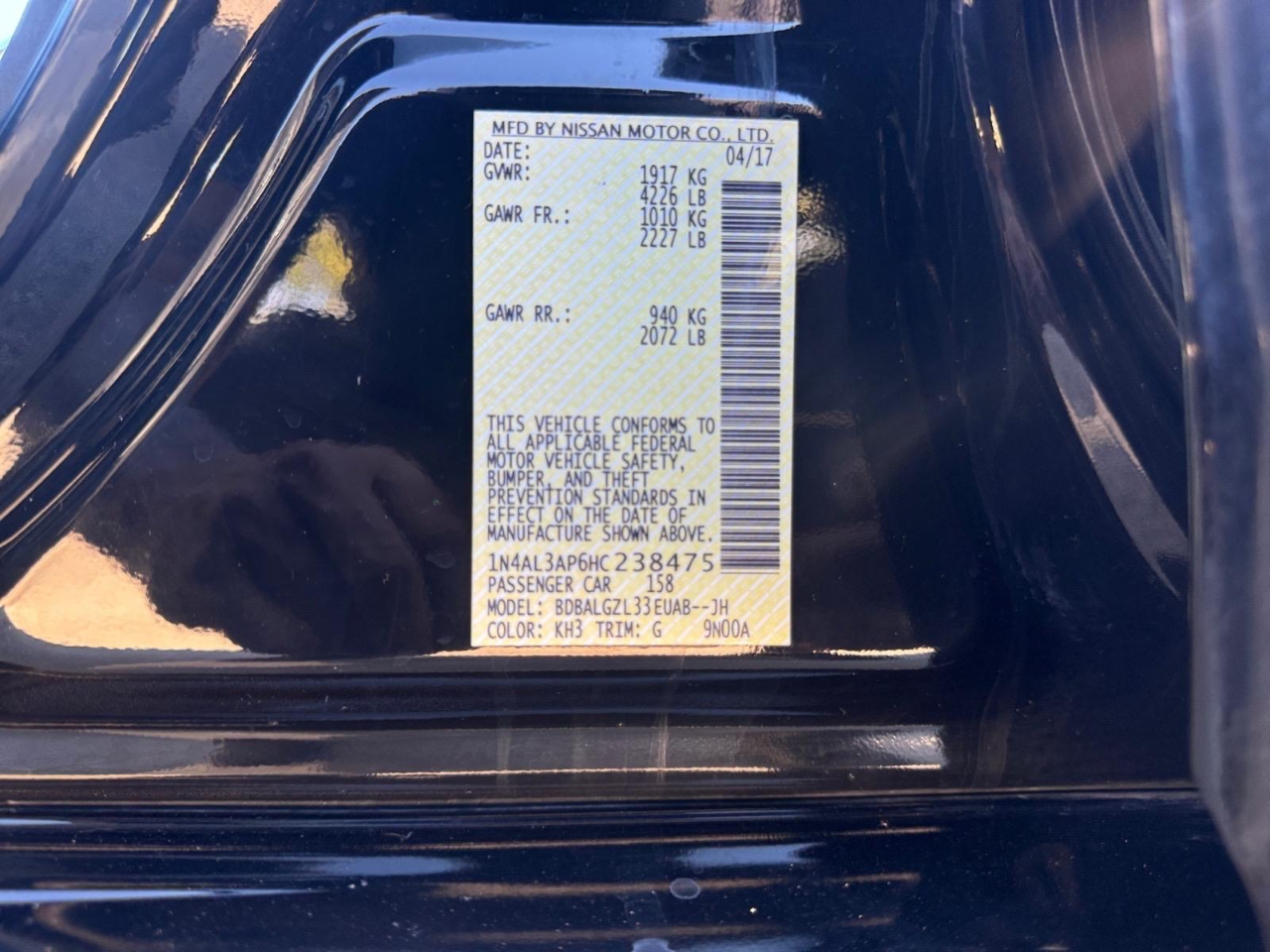 Vehicle image 17 of 27